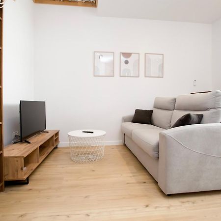 Montsejour - T2 Climatise Avec Filet Et Fauteuil Suspendu Apartment Тарб Екстериор снимка