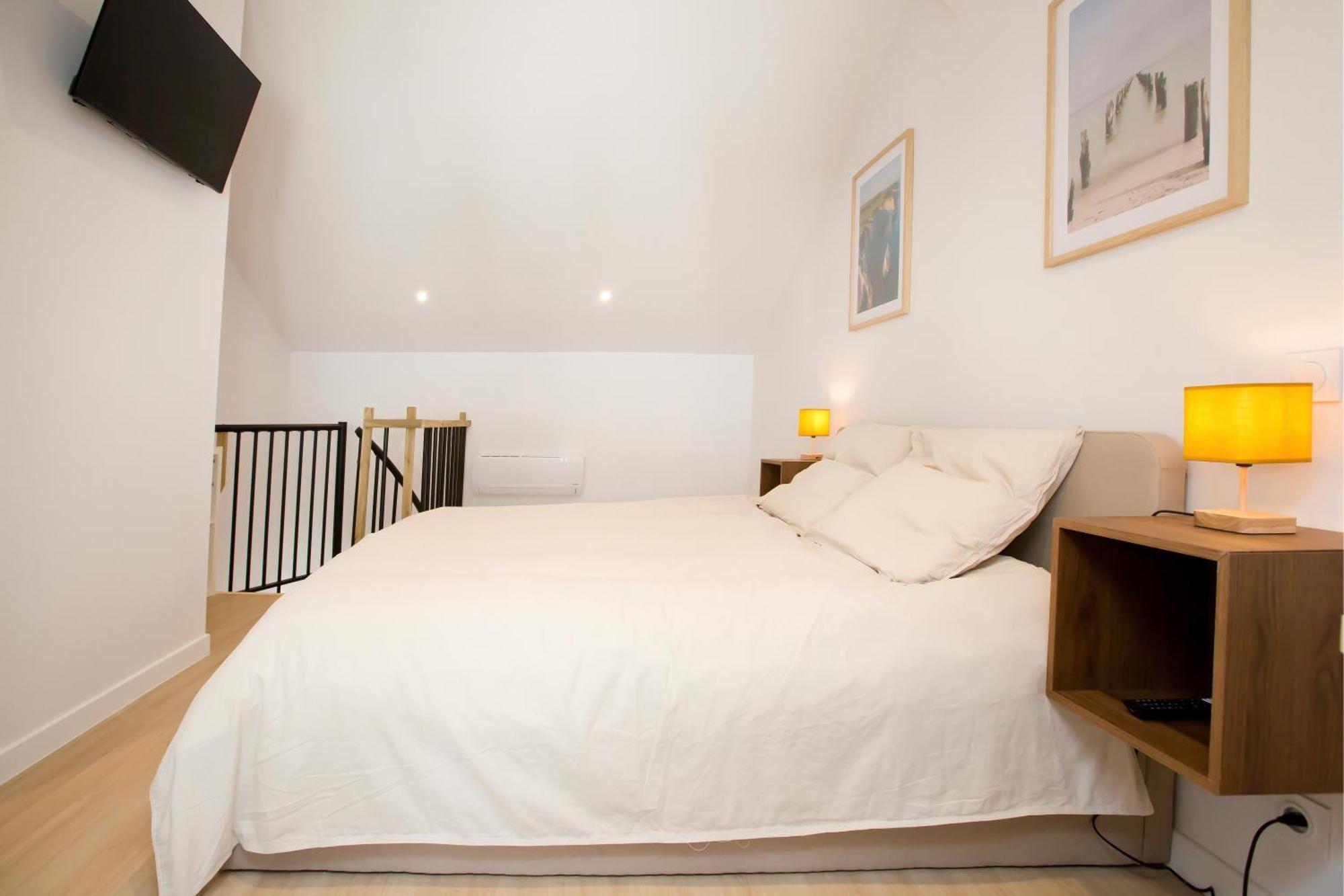 Montsejour - T2 Climatise Avec Filet Et Fauteuil Suspendu Apartment Тарб Екстериор снимка